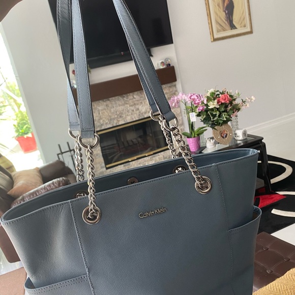 Calvin Klein blue purse - Picture 4 of 7